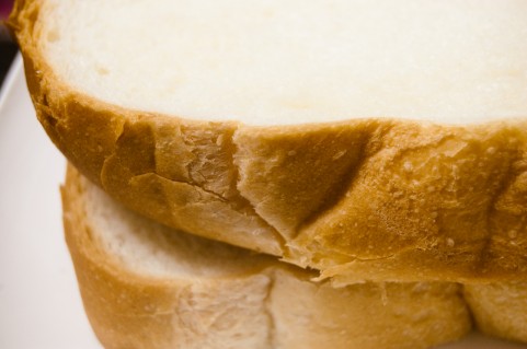 スマステで紹介「バルミューダ トースター 」パンが美味しく焼ける